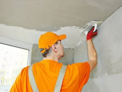 Warum viele Handwerker vom Decke verputzen abraten