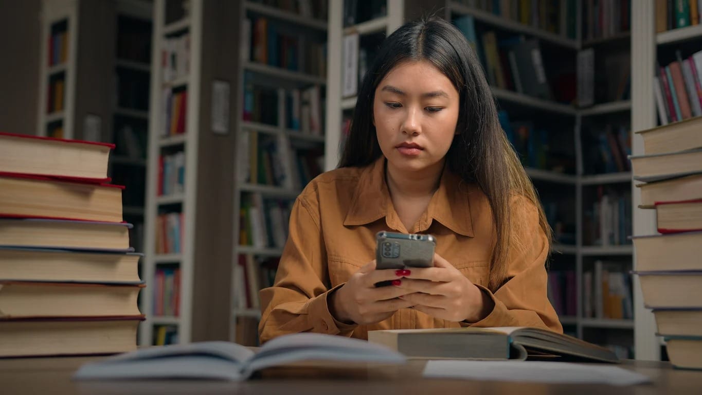 Moderne Schulorganisation durch Wirtschaftlichkeit: FreeLock als clevere Smartphone-Sicherung